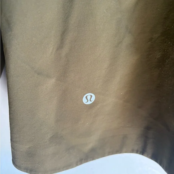 Lululemon Rain Rival Jacket Size 8 - Picture 4 of 5